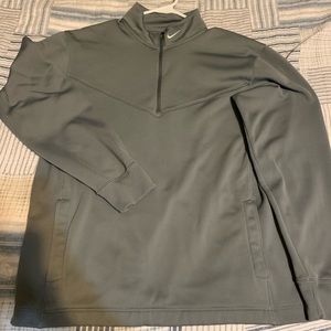 Nike Therma Pullover